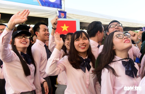 Đại biểu tàu thanh niên Đông Nam Á - Nhật Bản lưu luyến chia tay TP.HCM - Ảnh 9. Đại biểu tàu thanh niên Đông Nam Á - Nhật Bản lưu luyến chia tay TP.HCM - Ảnh 9.