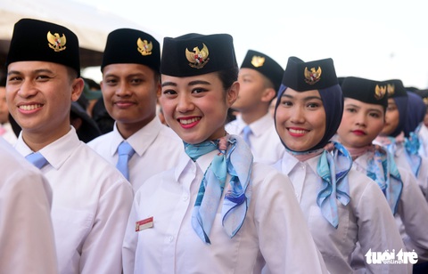 Đại biểu tàu thanh niên Đông Nam Á - Nhật Bản lưu luyến chia tay TP.HCM - Ảnh 1. Đại biểu tàu thanh niên Đông Nam Á - Nhật Bản lưu luyến chia tay TP.HCM - Ảnh 1.