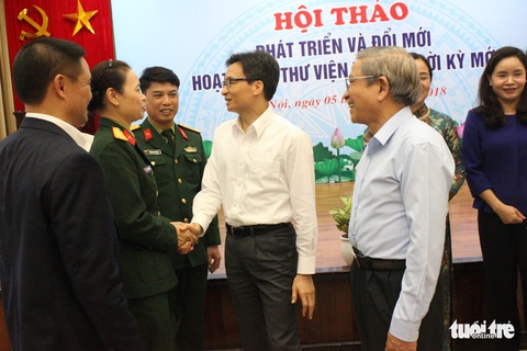Thư viện vắng hơn chùa Bà Đanh nhưng vẫn say sưa kể thành tích - Ảnh 3. Thư viện vắng hơn chùa Bà Đanh nhưng vẫn say sưa kể thành tích - Ảnh 3.