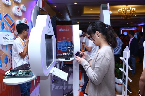 Xây dựng hệ sinh thái số do người Việt tự phát triển, làm chủ? - Ảnh 2. Xây dựng hệ sinh thái số do người Việt tự phát triển, làm chủ? - Ảnh 2.
