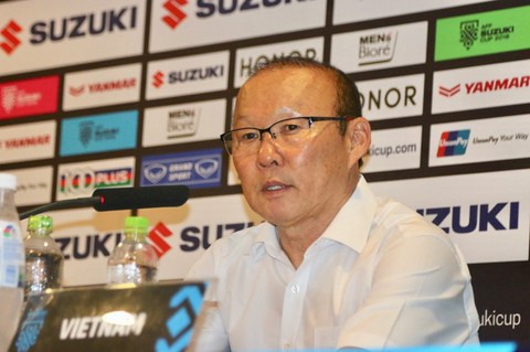 HLV Eriksson: Đội hình tuyển Việt Nam mạnh nhất AFF Cup 2018 - Ảnh 2. HLV Eriksson: Đội hình tuyển Việt Nam mạnh nhất AFF Cup 2018 - Ảnh 2.