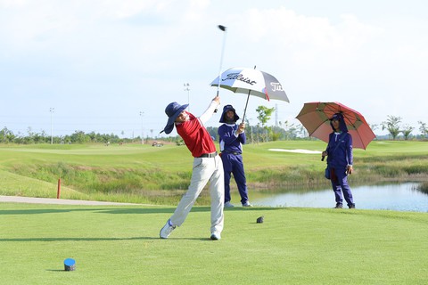 129 golfer tham dự giải Golf BMD Furniture 2018 lần 3 - Ảnh 5. 129 golfer tham dự giải Golf BMD Furniture 2018 lần 3 - Ảnh 5.