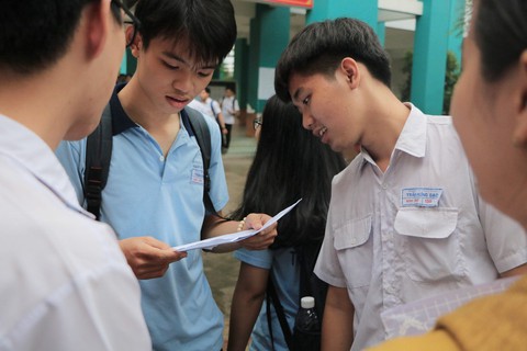 Ôn thi môn sinh học: Không học thuộc lòng lý thuyết, chú ý 4 chương bài tập - Ảnh 1. Ôn thi môn sinh học: Không học thuộc lòng lý thuyết, chú ý 4 chương bài tập - Ảnh 1.