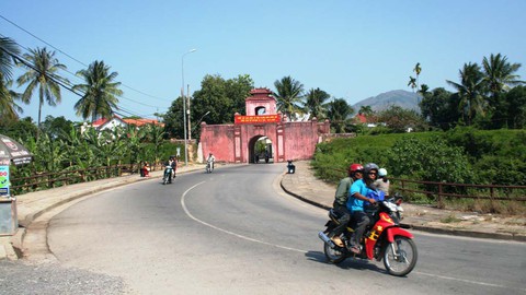 Thêm công trình, giảm dân cư trong thành cổ Diên Khánh - Ảnh 1. Thêm công trình, giảm dân cư trong thành cổ Diên Khánh - Ảnh 1.