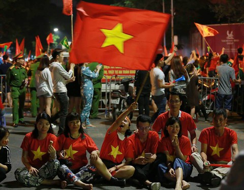 Con thổi kèn ở Sài Gòn, mấy chú ở Mỹ Đình nghe được không? - Ảnh 5. Con thổi kèn ở Sài Gòn, mấy chú ở Mỹ Đình nghe được không? - Ảnh 5.