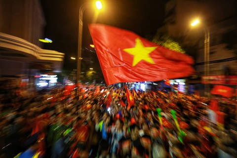 Con thổi kèn ở Sài Gòn, mấy chú ở Mỹ Đình nghe được không? - Ảnh 10. Con thổi kèn ở Sài Gòn, mấy chú ở Mỹ Đình nghe được không? - Ảnh 10.