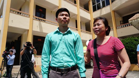 Truy tố bác sĩ Hoàng Công Lương tội vô ý làm chết người - Ảnh 1. Truy tố bác sĩ Hoàng Công Lương tội vô ý làm chết người - Ảnh 1.