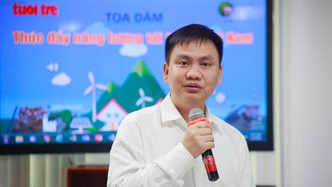 Bàn cách tháo gỡ, quyết tâm thúc đẩy phát triển điện mặt trời - Ảnh 1. Bàn cách tháo gỡ, quyết tâm thúc đẩy phát triển điện mặt trời - Ảnh 1.
