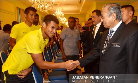 Thủ tướng Malaysia: Đừng để tôi và đất nước phải thất vọng - Ảnh 1. Thủ tướng Malaysia: Đừng để tôi và đất nước phải thất vọng - Ảnh 1.