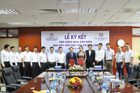 EVN ký kết hợp đồng mua bán điện với Công ty Cam Lam Solar - Ảnh 2. EVN ký kết hợp đồng mua bán điện với Công ty Cam Lam Solar - Ảnh 2.