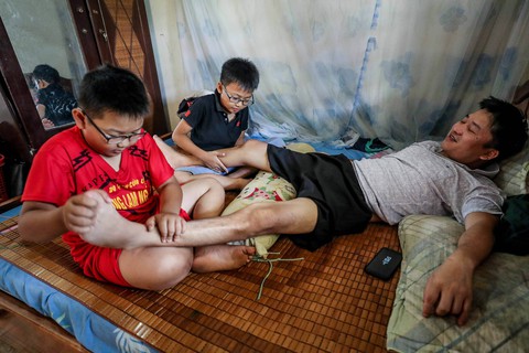 Chân dung người lính trở về từ “chiến địa” thời bình - Ảnh 13. Chân dung người lính trở về từ “chiến địa” thời bình - Ảnh 13.