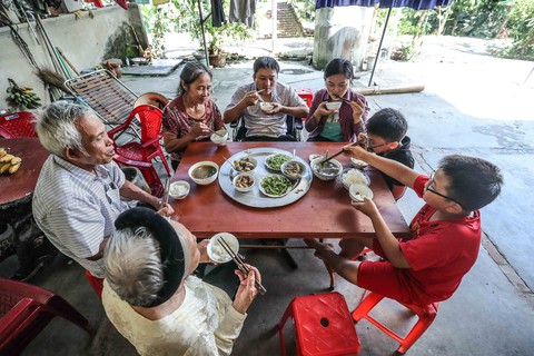 Chân dung người lính trở về từ “chiến địa” thời bình - Ảnh 14. Chân dung người lính trở về từ “chiến địa” thời bình - Ảnh 14.