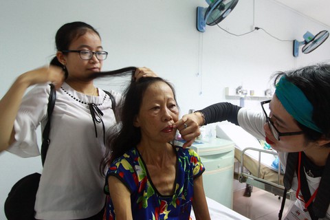 750 ảnh chân dung trẻ em và bệnh nhân ung bướu xúc động - Ảnh 6. 750 ảnh chân dung trẻ em và bệnh nhân ung bướu xúc động - Ảnh 6.