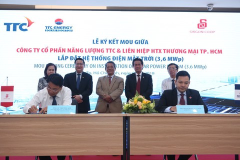 Tung giải pháp điện mặt trời hỗ trợ doanh nghiệp - Ảnh 2. Tung giải pháp điện mặt trời hỗ trợ doanh nghiệp - Ảnh 2.