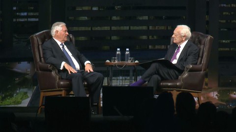 Cựu ngoại trưởng Tillerson: Ông Trump khá ‘vô kỷ luật’ - Ảnh 1. Cựu ngoại trưởng Tillerson: Ông Trump khá ‘vô kỷ luật’ - Ảnh 1.