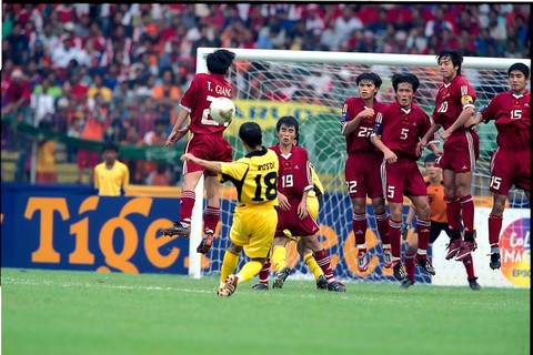 Bốn cuộc đối đầu kinh điển giữa Việt Nam và Malaysia ở AFF Cup - Ảnh 1. Bốn cuộc đối đầu kinh điển giữa Việt Nam và Malaysia ở AFF Cup - Ảnh 1.