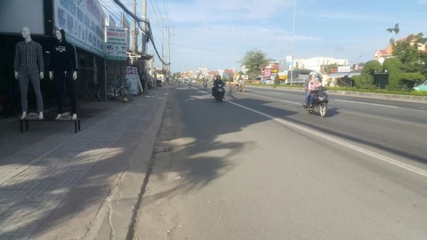 Cướp nhầm nữ sinh viên có võ, 2 đạo tặc bị tóm gọn - Ảnh 2. Cướp nhầm nữ sinh viên có võ, 2 đạo tặc bị tóm gọn - Ảnh 2.