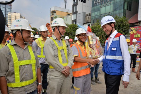 TP.HCM đảm bảo nguồn vốn cho Metro số 1 - Ảnh 1. TP.HCM đảm bảo nguồn vốn cho Metro số 1 - Ảnh 1.