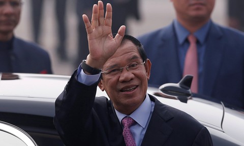 Facebook bị kiện vì tài khoản của thủ tướng Hun Sen tăng ‘Like’ quá nhanh - Ảnh 2. Facebook bị kiện vì tài khoản của thủ tướng Hun Sen tăng ‘Like’ quá nhanh - Ảnh 2.