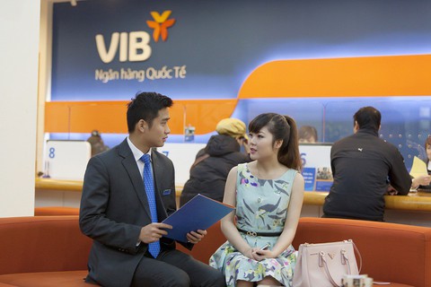 Lãi suất hấp dẫn, khách hàng chọn ngân hàng nào gửi tiền? - Ảnh 3. Lãi suất hấp dẫn, khách hàng chọn ngân hàng nào gửi tiền? - Ảnh 3.