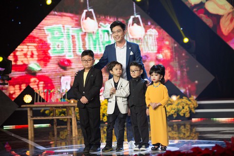 Hoa hậu Kiều Ngân đăng quang Én Vàng 2017 - Ảnh 8. Hoa hậu Kiều Ngân đăng quang Én Vàng 2017 - Ảnh 8.