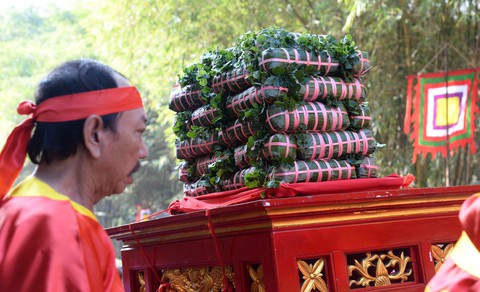 Dâng cúng bánh tét lên Quốc tổ Hùng Vương - Ảnh 7. Dâng cúng bánh tét lên Quốc tổ Hùng Vương - Ảnh 7.