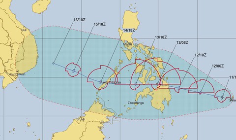 Bão gần biển Đông di chuyển nhanh, tiếp tục mạnh lên - Ảnh 1. Bão gần biển Đông di chuyển nhanh, tiếp tục mạnh lên - Ảnh 1.