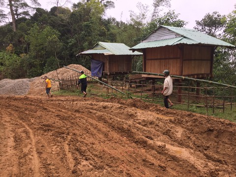 Tết không lo đói, rét, chỉ là chưa có nhà ở Khe Chữ - Ảnh 3. Tết không lo đói, rét, chỉ là chưa có nhà ở Khe Chữ - Ảnh 3.
