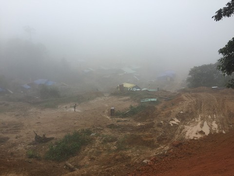 Tết không lo đói, rét, chỉ là chưa có nhà ở Khe Chữ - Ảnh 2. Tết không lo đói, rét, chỉ là chưa có nhà ở Khe Chữ - Ảnh 2.