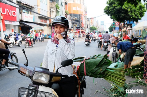 Màu tết rực rỡ tràn ngập phố Sài Gòn - Ảnh 9. Màu tết rực rỡ tràn ngập phố Sài Gòn - Ảnh 9.