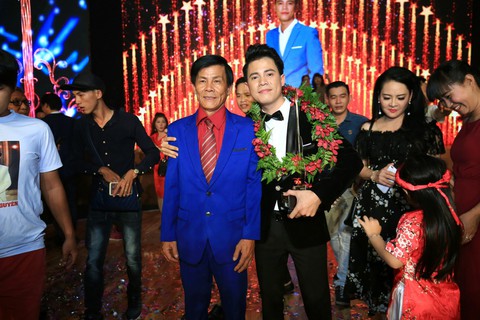 Mạnh Nguyên kẹo kéo đăng quang Solo cùng bolero - Ảnh 11. Mạnh Nguyên kẹo kéo đăng quang Solo cùng bolero - Ảnh 11.