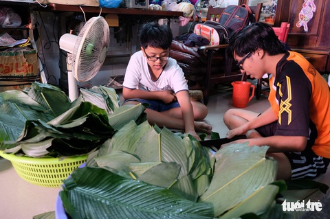 Nồi bánh chưng có vị tình thân của người Sài Gòn - Ảnh 6. Nồi bánh chưng có vị tình thân của người Sài Gòn - Ảnh 6.
