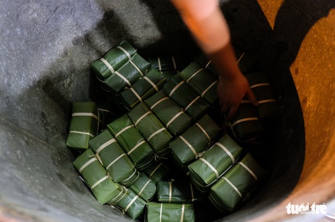 Nồi bánh chưng có vị tình thân của người Sài Gòn - Ảnh 13. Nồi bánh chưng có vị tình thân của người Sài Gòn - Ảnh 13.
