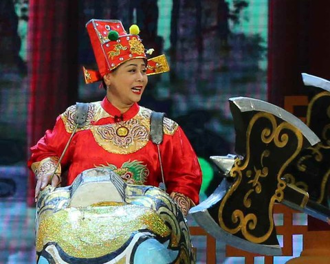 Táo Quân 2018: Leo lên ghế dễ, xuống ghế khó - Ảnh 5. Táo Quân 2018: Leo lên ghế dễ, xuống ghế khó - Ảnh 5.