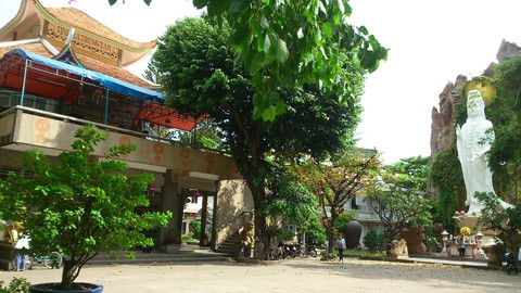 Xóm Gà Gia Định xưa lừng lẫy chùa chiền và... văn nghệ sĩ - Ảnh 6. Xóm Gà Gia Định xưa lừng lẫy chùa chiền và... văn nghệ sĩ - Ảnh 6.