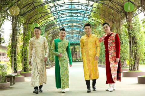 Mừng xuân mới, Ưng Hoàng Phúc tái ngộ 1088 - Ảnh 5. Mừng xuân mới, Ưng Hoàng Phúc tái ngộ 1088 - Ảnh 5.