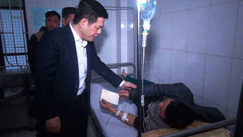 Cháy nhà sáng mùng một, 1 người chết - Ảnh 3. Cháy nhà sáng mùng một, 1 người chết - Ảnh 3.