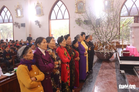 Chúc thọ ông bà cha mẹ, đạo hiếu với người còn sống - Ảnh 1. Chúc thọ ông bà cha mẹ, đạo hiếu với người còn sống - Ảnh 1.