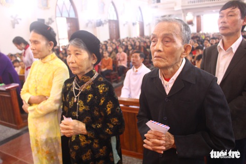 Chúc thọ ông bà cha mẹ, đạo hiếu với người còn sống - Ảnh 2. Chúc thọ ông bà cha mẹ, đạo hiếu với người còn sống - Ảnh 2.