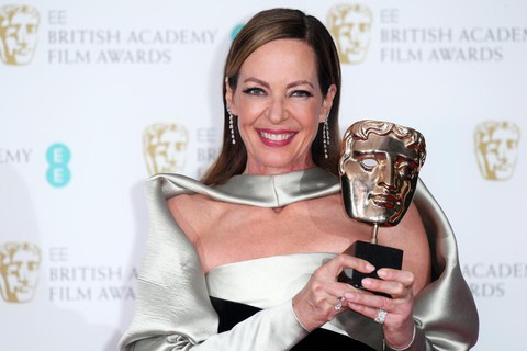 Phim về người mẹ đi tìm công lý thắng 5 giải BAFTA - Ảnh 11. Phim về người mẹ đi tìm công lý thắng 5 giải BAFTA - Ảnh 11.