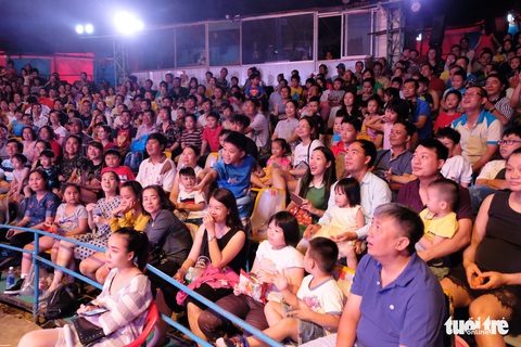 Thót tim xem video các màn trình diễn từ Gala xiếc quốc tế - Ảnh 10. Thót tim xem video các màn trình diễn từ Gala xiếc quốc tế - Ảnh 10.