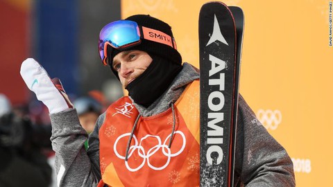 Nụ hôn đồng tính chấn động Olympic 2018 - Ảnh 2. Nụ hôn đồng tính chấn động Olympic 2018 - Ảnh 2.