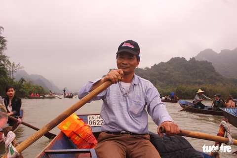 Người lái đò trên dòng suối Yến - Ảnh 2. Người lái đò trên dòng suối Yến - Ảnh 2.