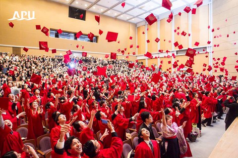 Du học Nhật Bản bằng tiếng Anh chuẩn quốc tế - Ảnh 1. Du học Nhật Bản bằng tiếng Anh chuẩn quốc tế - Ảnh 1.