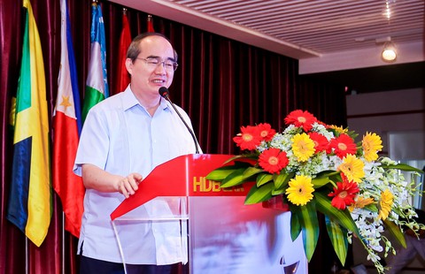 Làm doanh nhân Việt với trái tim và trí tuệ quốc tế - Ảnh 2. Làm doanh nhân Việt với trái tim và trí tuệ quốc tế - Ảnh 2.