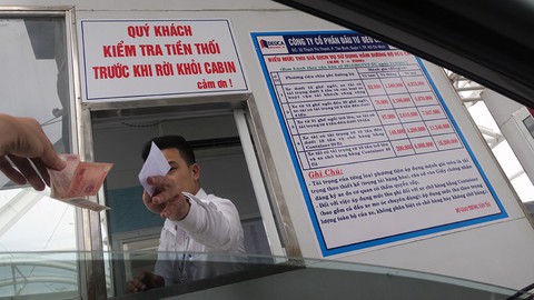 Thu phí qua trạm BOT: Phải tính cách khác thôi - Ảnh 2. Thu phí qua trạm BOT: Phải tính cách khác thôi - Ảnh 2.