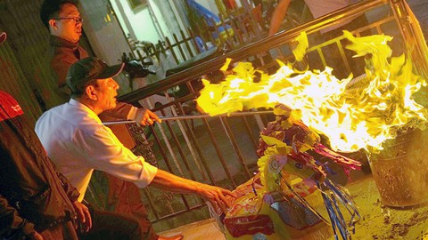 Ông bà tổ tiên không nhận được gì khi chúng ta đốt vàng mã - Ảnh 4. Ông bà tổ tiên không nhận được gì khi chúng ta đốt vàng mã - Ảnh 4.