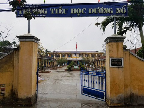 Bị khiển trách vì tự ý cho học sinh nghỉ tết thêm 2 ngày - Ảnh 1. Bị khiển trách vì tự ý cho học sinh nghỉ tết thêm 2 ngày - Ảnh 1.