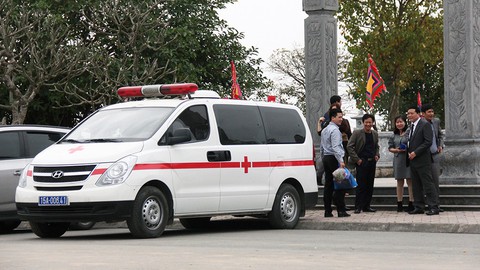 Kiểm điểm các đơn vị dùng xe công đi lễ tết - Ảnh 1. Kiểm điểm các đơn vị dùng xe công đi lễ tết - Ảnh 1.