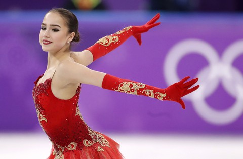 Bông hồng nước Nga 15 tuổi chinh phục sân băng Olympic 2018 - Ảnh 1. Bông hồng nước Nga 15 tuổi chinh phục sân băng Olympic 2018 - Ảnh 1.